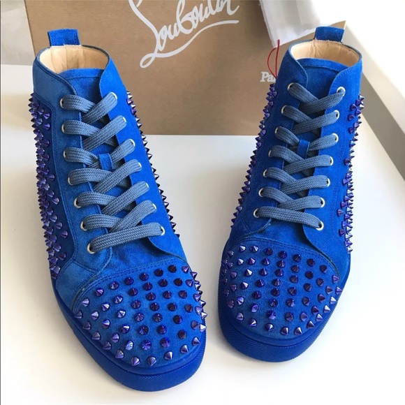 Comment below up to a size 15 - Picture 2 of 5